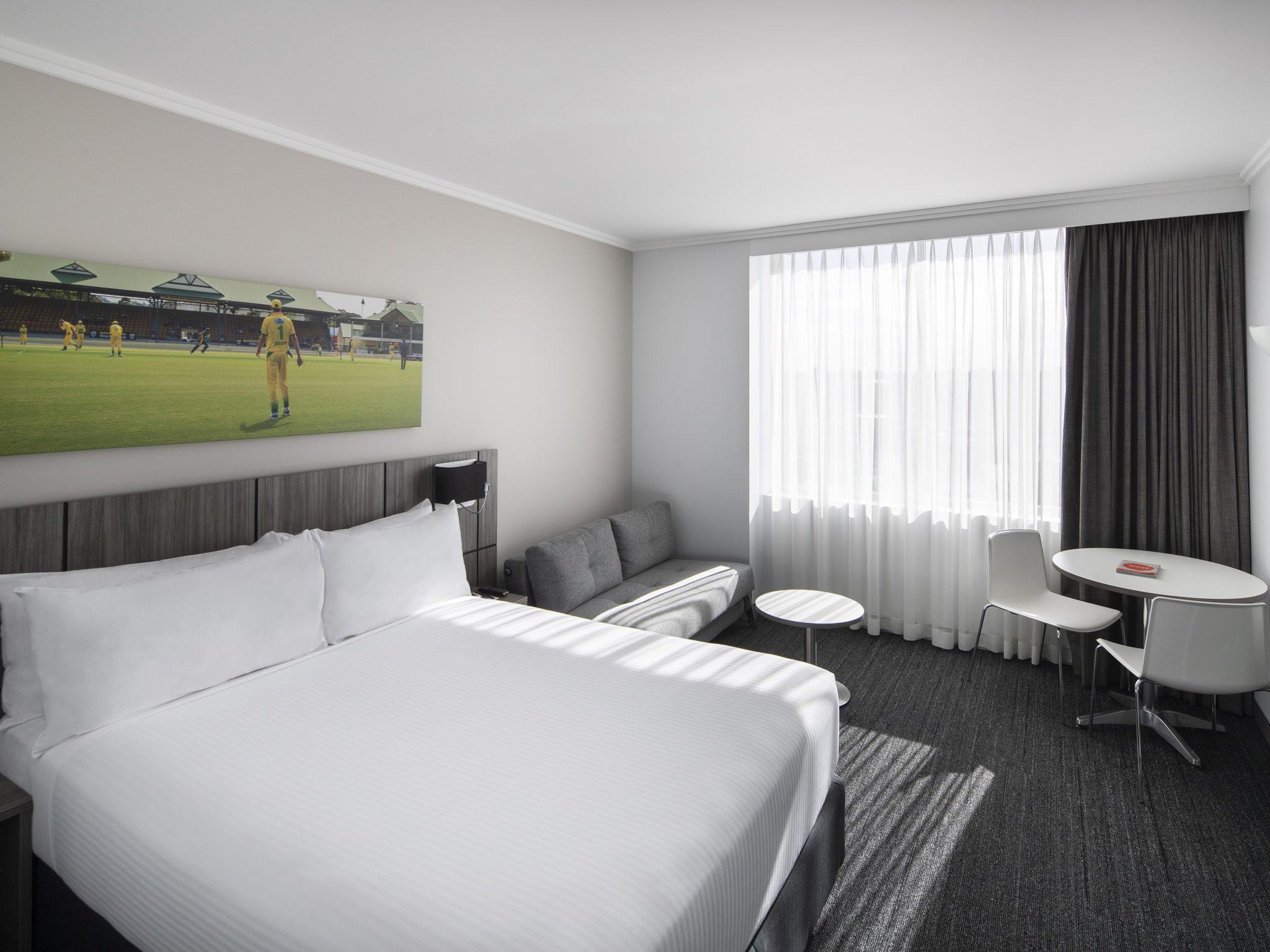 Mercure Sydney Bankstown Eksteriør bilde