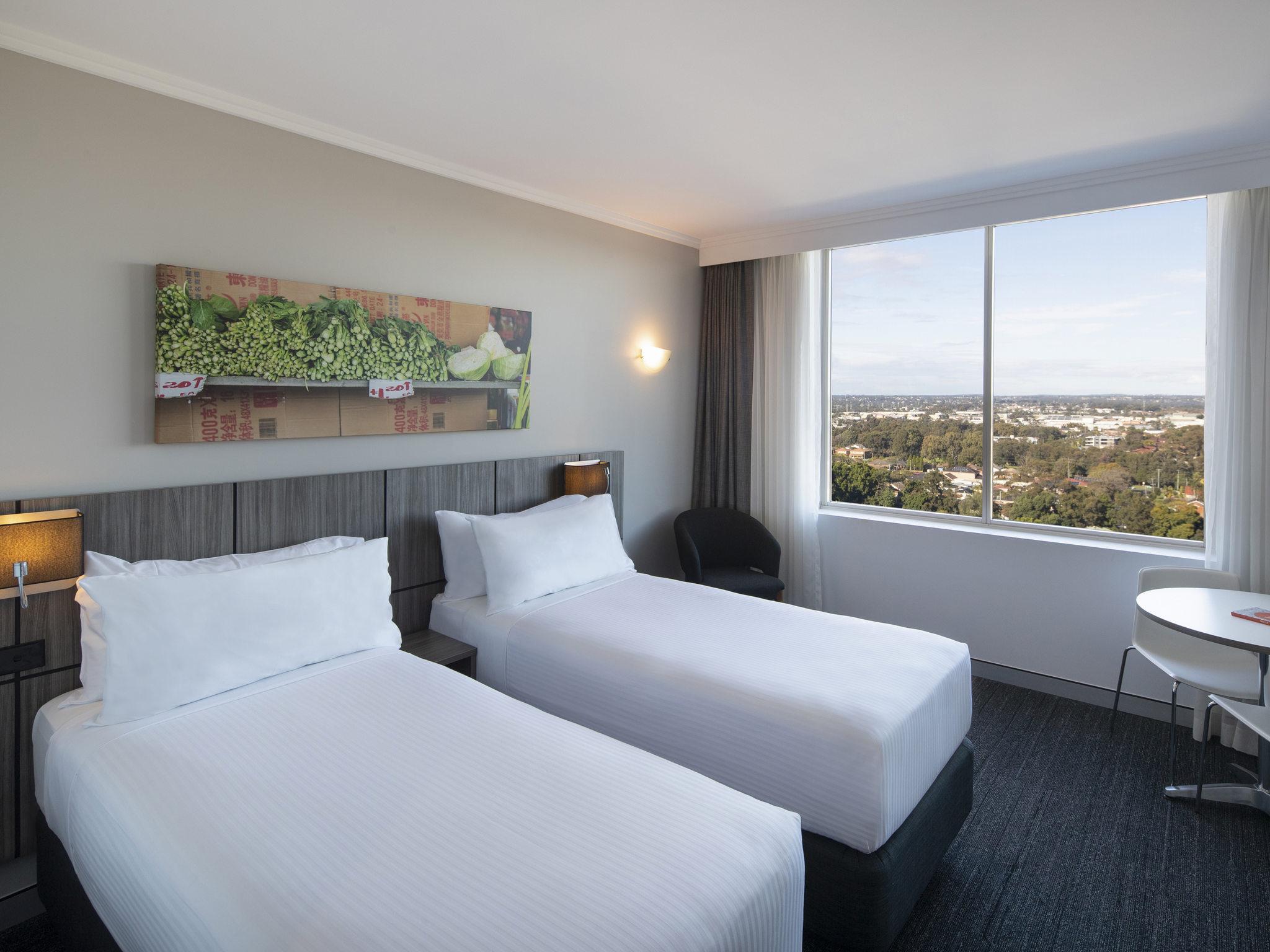 Mercure Sydney Bankstown Eksteriør bilde