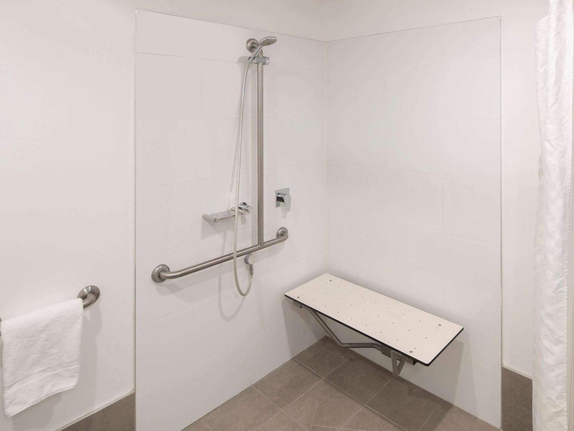 Mercure Sydney Bankstown Eksteriør bilde