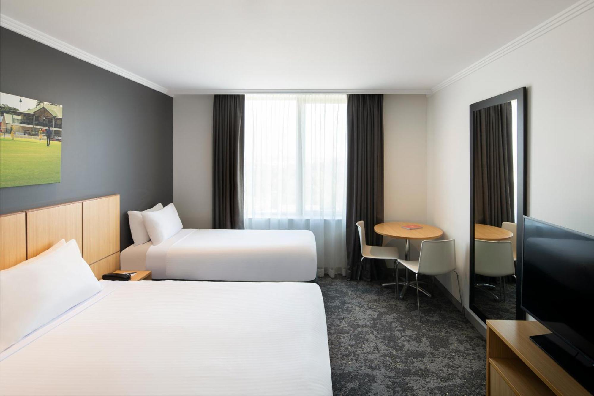 Mercure Sydney Bankstown Eksteriør bilde