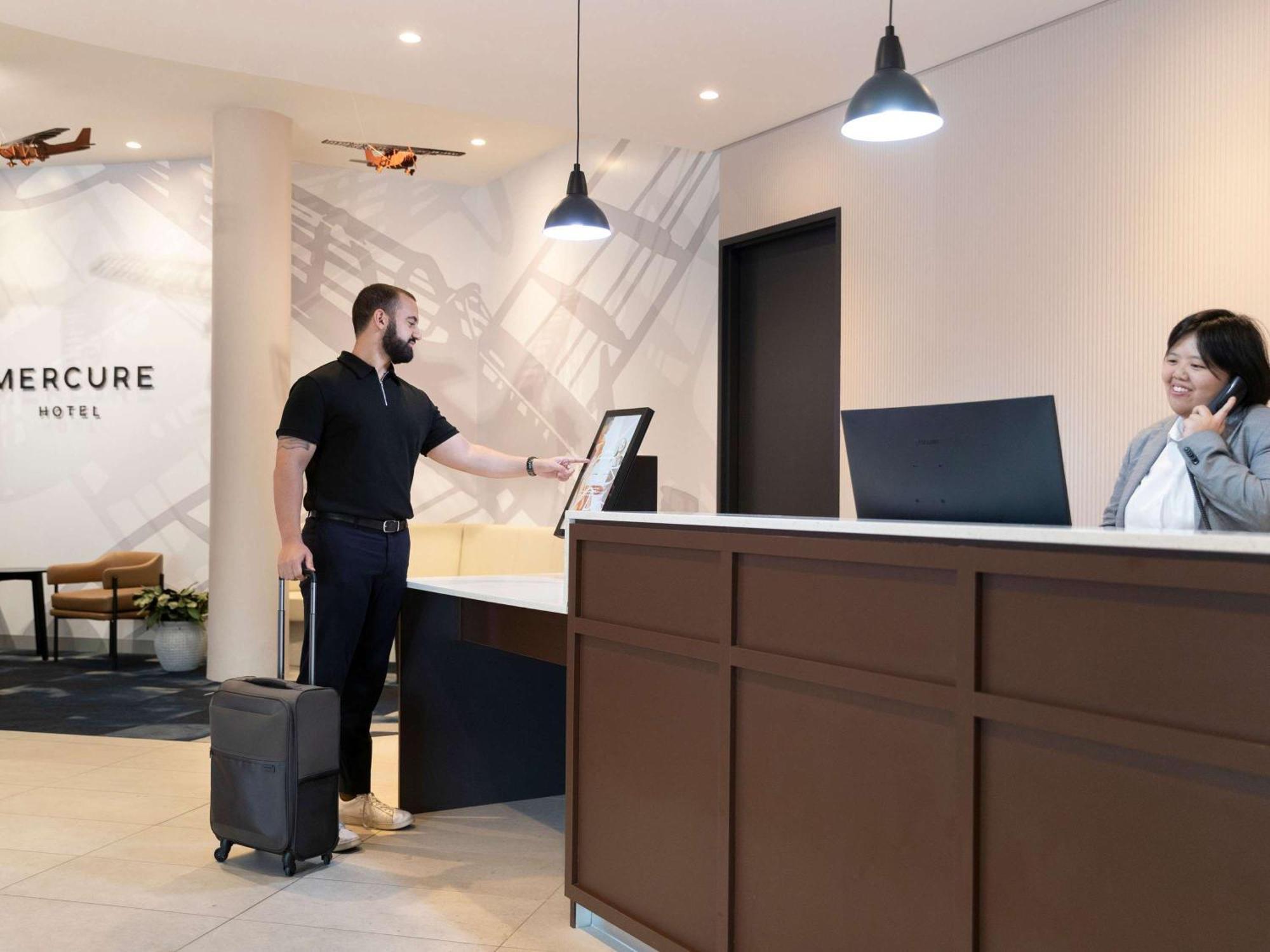 Mercure Sydney Bankstown Eksteriør bilde