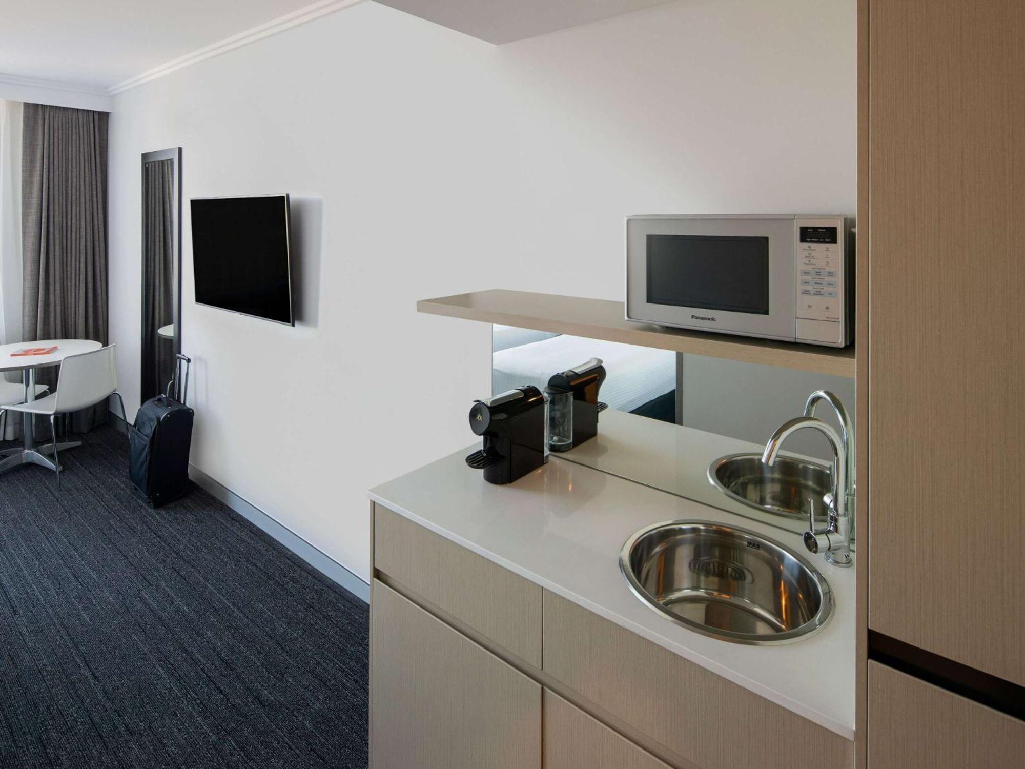 Mercure Sydney Bankstown Eksteriør bilde