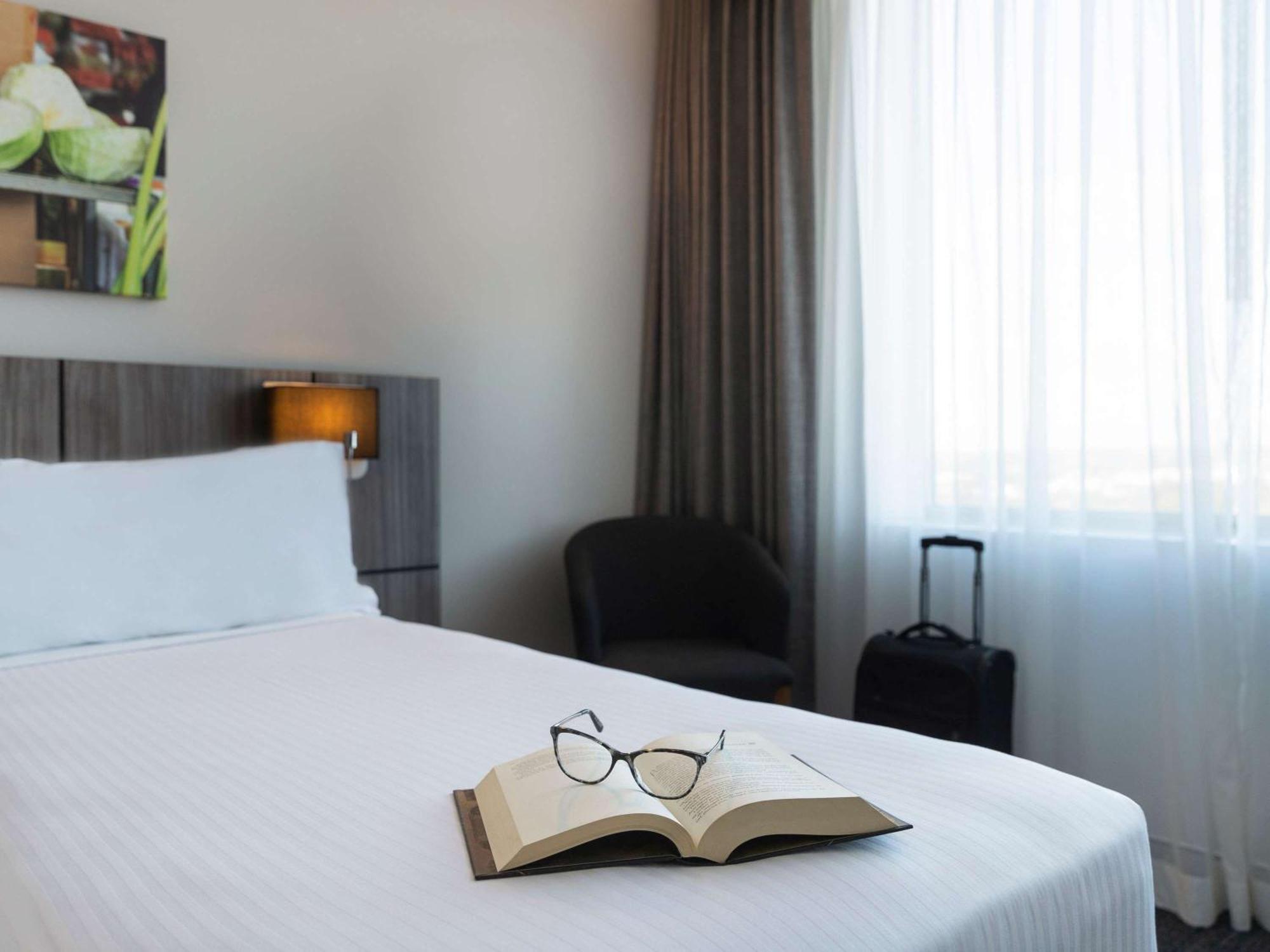 Mercure Sydney Bankstown Eksteriør bilde