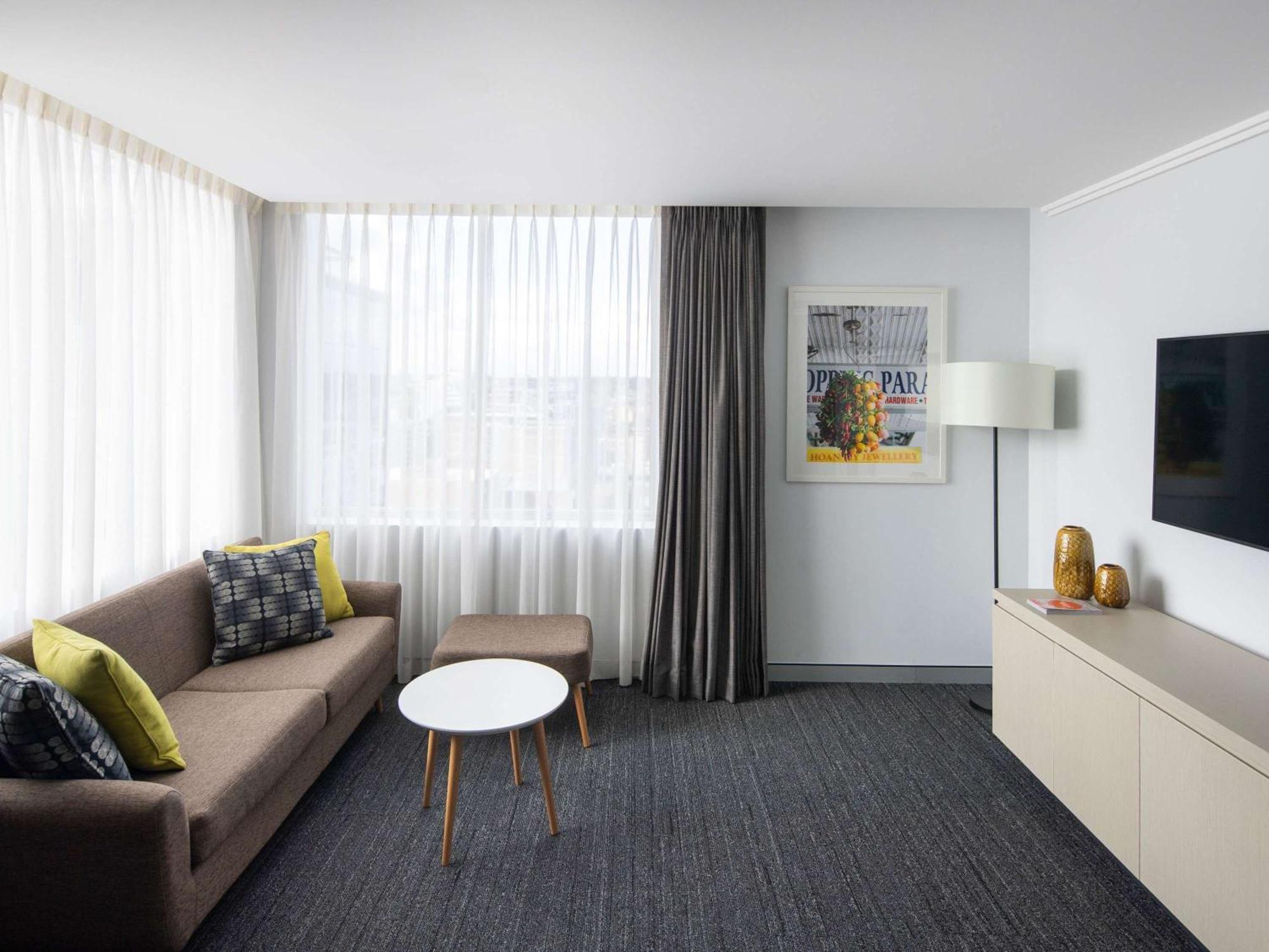 Mercure Sydney Bankstown Eksteriør bilde